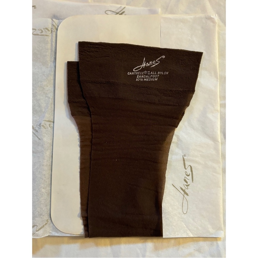 3 Pair of Vintage Old Stock Hanes Cantrece Sandalfoot Hosiery 220 Town Taupe